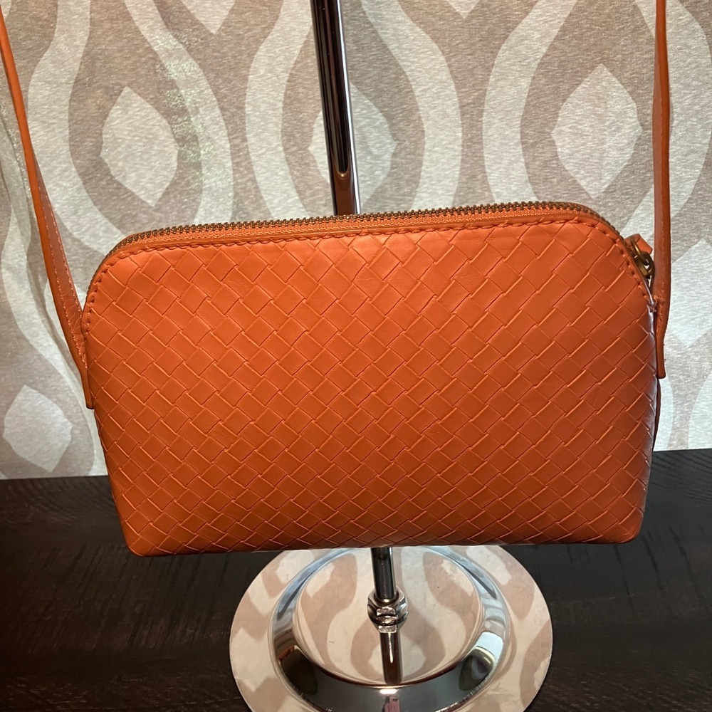 Universal Thread Crossbody Bag Woven Faux Leather Small Brown Adjustable Strap - Picture 2 of 6